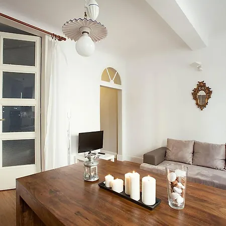 Carmine Apartment *