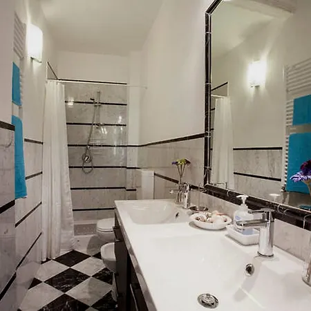 Carmine Apartment